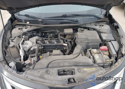 2015 Nissan Altima 2.5 из США, поврежденный, VIN 1N4AL3AP4FC284870